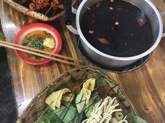 -咏勝锑锅麻辣烫(净居寺路总店)