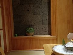 -花和海鲜自助(梅江店)