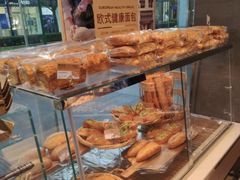 -巴黎贝甜(大宁国际商业广场店)