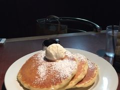 -Pancakes on the rocks(Darling Harbour)