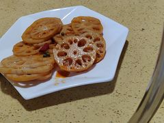 -东巴谷野生菌火锅餐厅