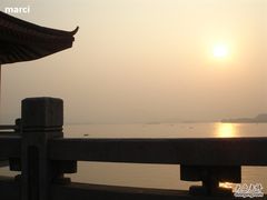 露天&nbsp;面对西湖&nbsp;阳光美啊-湖畔居茶楼(湖滨店)