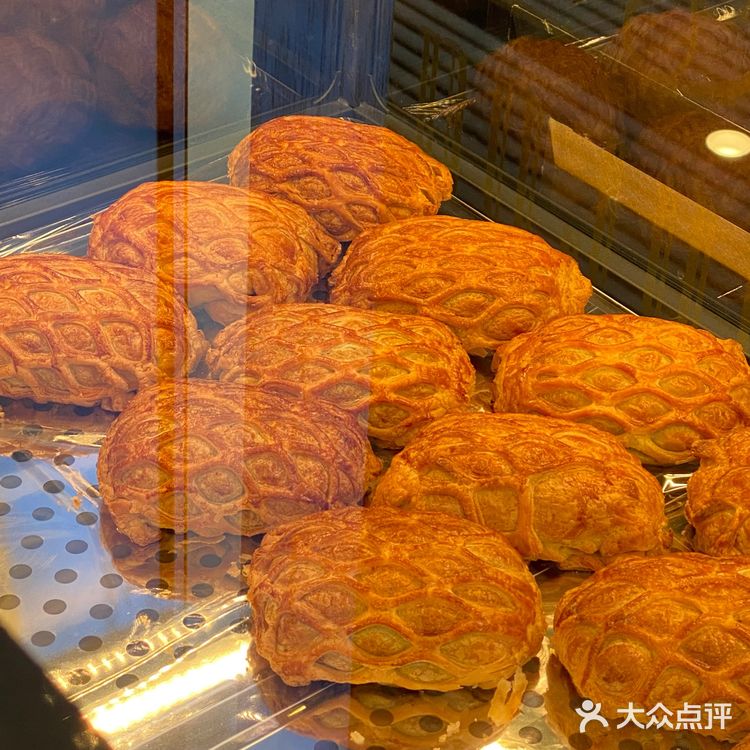 新年来三里屯B&C领取专属绿袋子吧💚🤎