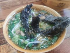 -正宗李家土鸡米线店