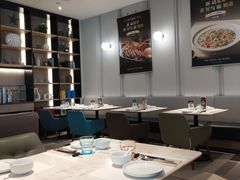 -港丽餐厅(高德置地店)