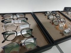 -目艮眼镜SHOWROOM(品牌集合店)