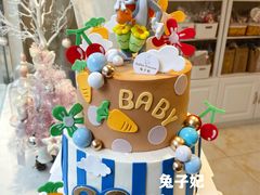 双层蛋糕-兔子妃私人定制蛋糕(城南花苑南区店)