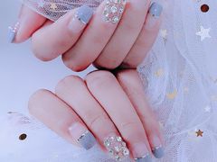 -群丽化妆摄影美甲纹绣培训学校