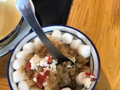 红糖冰汤圆-李子坝梁山鸡(李子坝大鸡哥店)