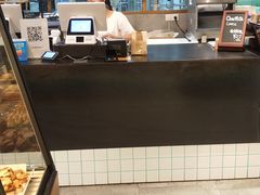 -Dough&Joe团憩(瑞虹天地月亮湾店)