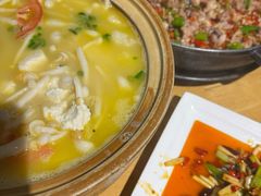 -兔行天下-鸿鹤鲜锅兔(中海国际店)