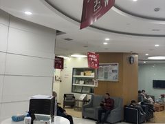-雅悦齿科(顾村公园店)
