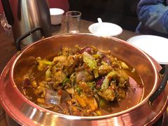 -虾弄弄海派小龙虾·牛羊蝎子火锅