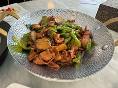 鲍鱼炒黑猪肉-花舍·新派粤菜·西餐·下午茶(亚运村·鸟巢店)