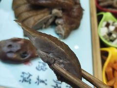 -有红鸡毛店·川菜(建设路店)