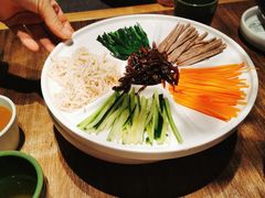 鸡丝凉米线-云海肴云南菜(浦江欢乐颂店)