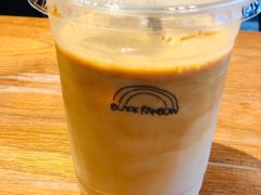 冰拿铁-black rainbow coffee