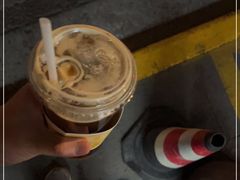 -全家便利店(愚园路六店)