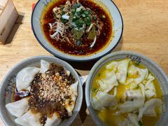 -默记孙抄手(经开万达店)