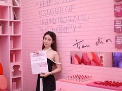 -Dior迪奥(上海世茂广场店)