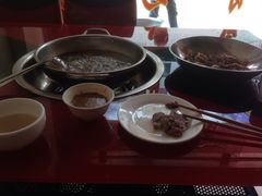 -老石黑山羊毛驴肉火锅(金凯广场店)