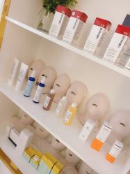 -初颜品佑肌肤管理