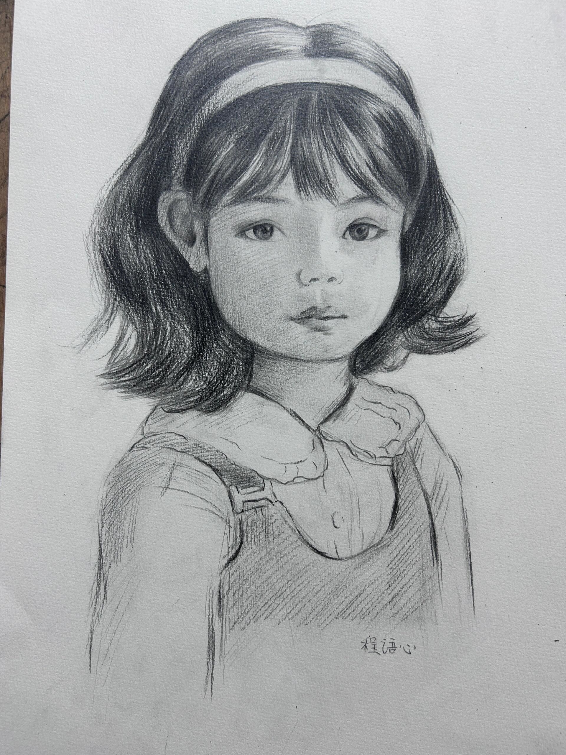 六年级小朋友画的素描作品,反手就是一个赞