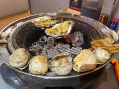 -围炉肉舍•炭烤活鳗•丹东海鲜烤肉(步行街店)