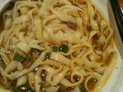-顺溜·手工刀削面·黑金店(铜锣湾店)