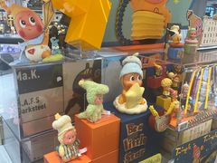 -泡泡玛特POPMART(黄岛新城吾悦店)