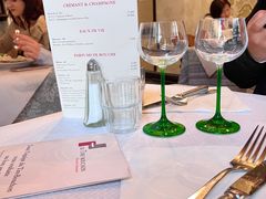 -ResTaurAnt S'ZWILLING Stuebel