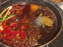 -卤校长老火锅(杨家坪直营店)