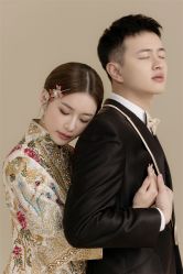 点击看大图 -挪娅婚纱摄影皇家会所