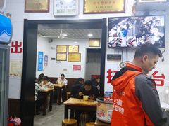 大堂-覃肥叔桂林米粉(粮道街店)
