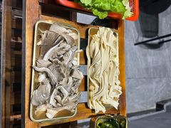 -刘少华贵州小黄牛·鲜牛肉火锅(总店)
