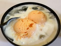 -志龙皇冠吃货椰子铺