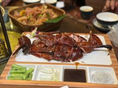 宜良脆皮小刀鸭-老滇山寨•云南特色菜•地方菜•民族风情歌舞表演(金碧店)