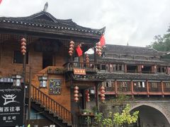 -临江餐馆二楼美食部落