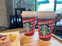 -星巴克(南宁民歌湖店)