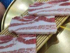 -臻牛烤肉