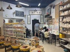 -垚火玩泥吧手作集合店·拼豆·陶艺