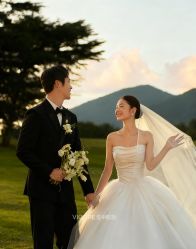 -雪中彩影婚纱摄影·微光艺术中心