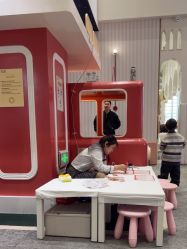 -奈尔宝·儿童乐园·亲子餐厅(华采天地店)