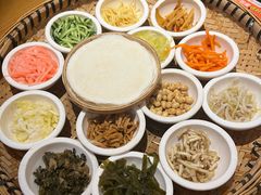 -包整·丝娃娃(一览甲秀楼风景店)