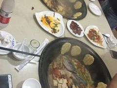 -三江鱼东北特色铁锅炖(骆驼店)