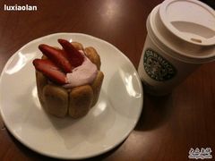 -星巴克臻选(莘庄仲盛店)