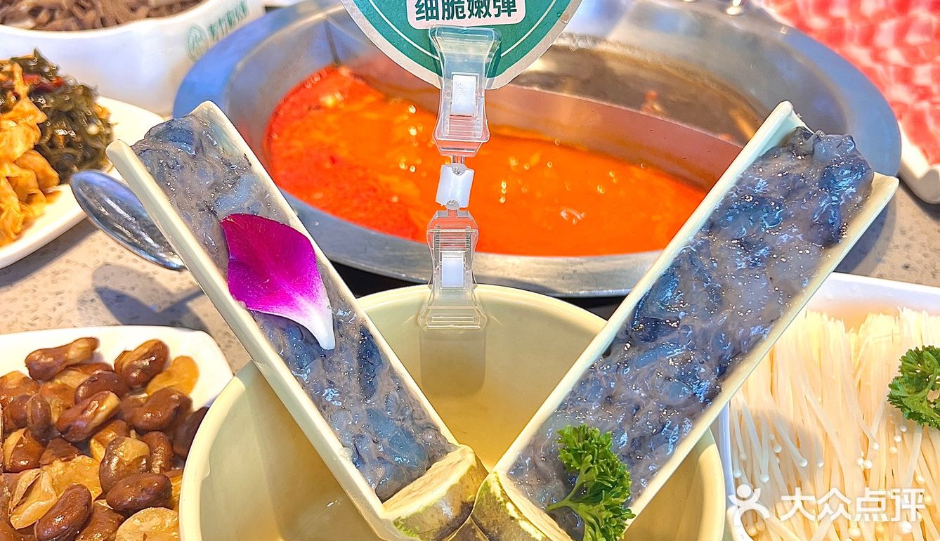 七夕一起吃火锅吧 毕竟还有包包和杯子给你