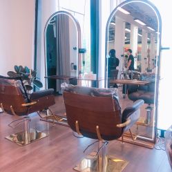 -ON STAR SALON