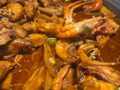 -徐记小怪兽肉蟹煲店(哈西万达金街店)
