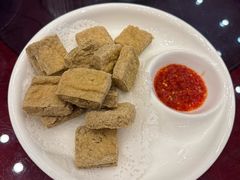 -侬佳蒸菜馆(听潮店)